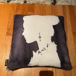 Oliver Gal Decorative Pillow